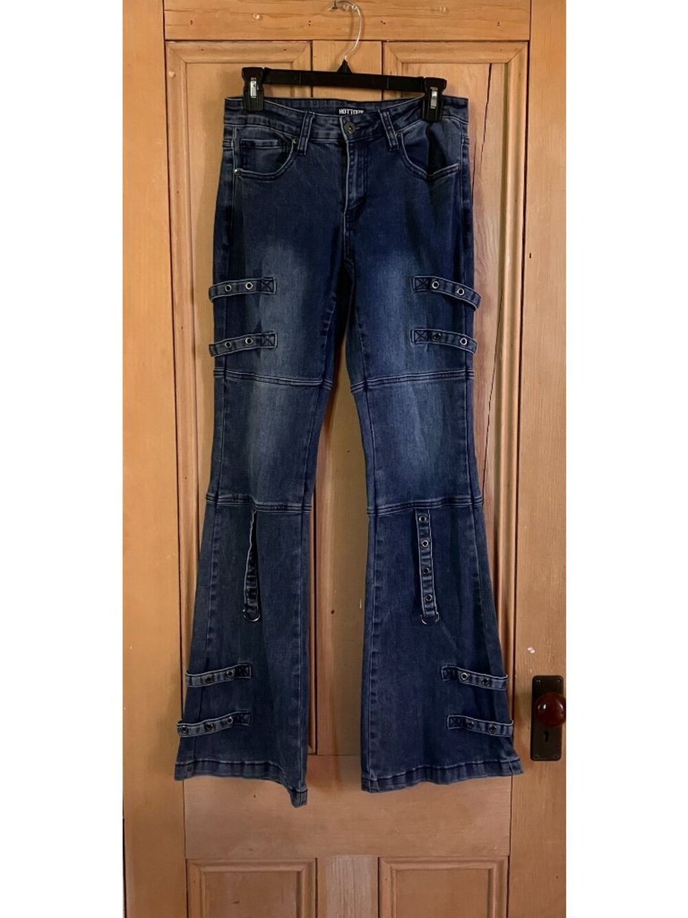 Hot Topic Womens Grommet Suspended Flare Punk Jeans Size 7 Juniors Blue AN EXC